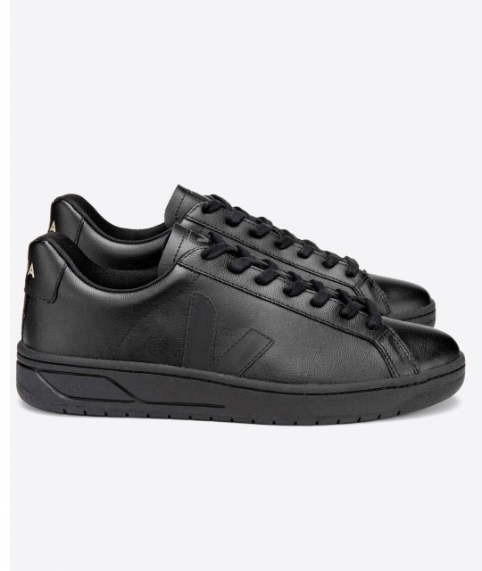 Veja Urca CWL Full Black